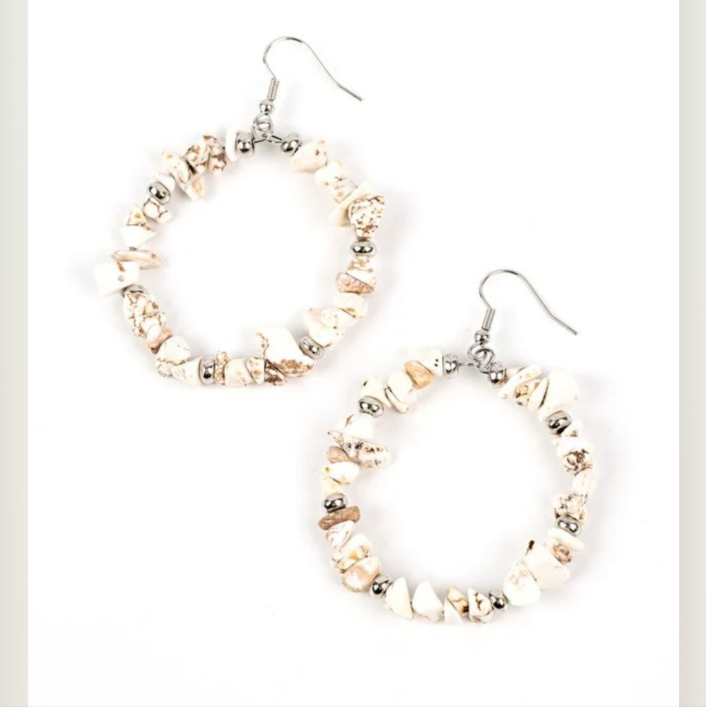 Mineral Mantra White Earring Silver SALE ✨️